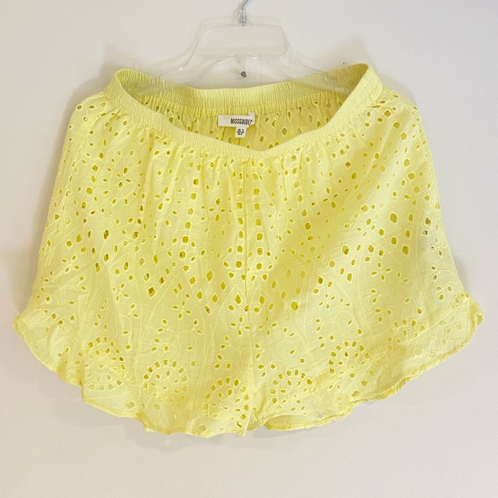 MISGUIDED Yellow Lace High Wasted Beach Shorts